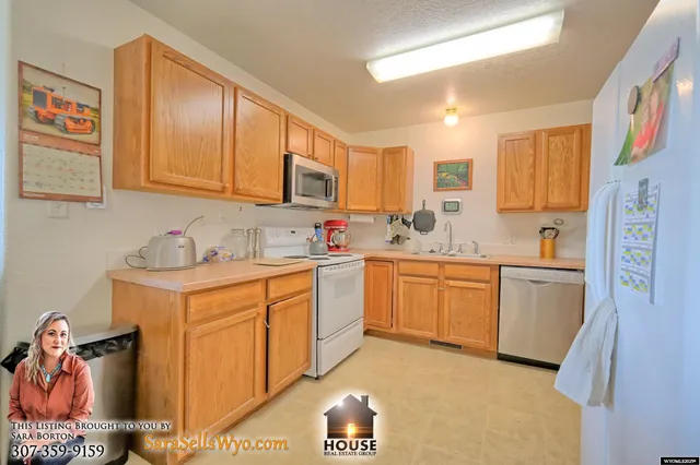 $263,000 | 925 Skyline Drive, Douglas, WY 82633