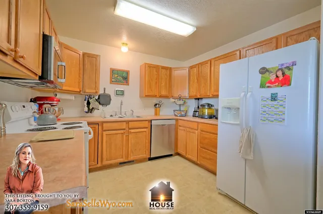 $263,000 | 925 Skyline Drive, Douglas, WY 82633