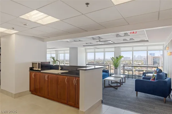 $1,800 | 150 South Las Vegas Boulevard, Unit 2202, Las Vegas, NV 89101