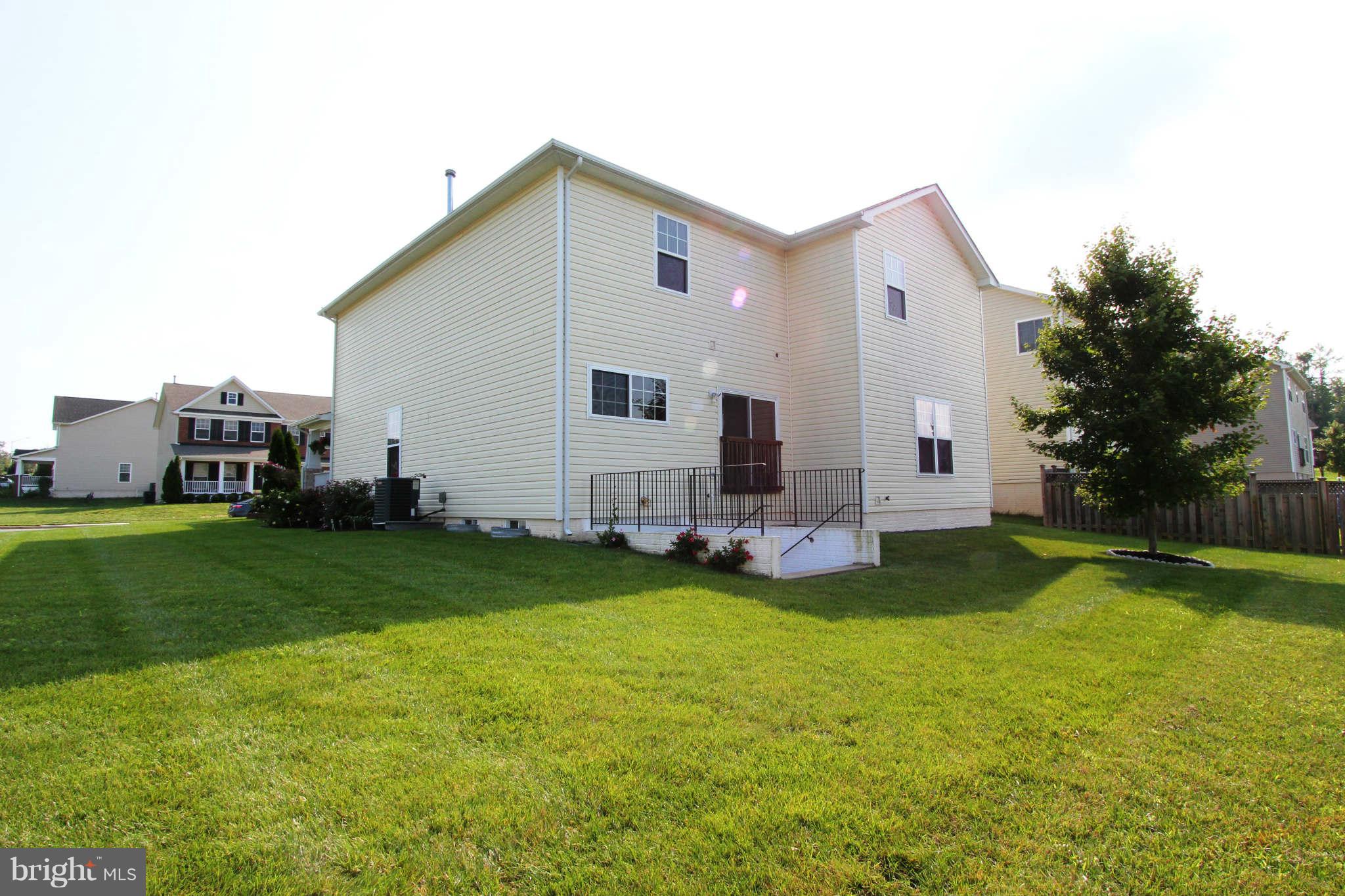 4199 Agency Loop Triangle, VA 22172 - Photo 28 of 28 Exterior (Rear)