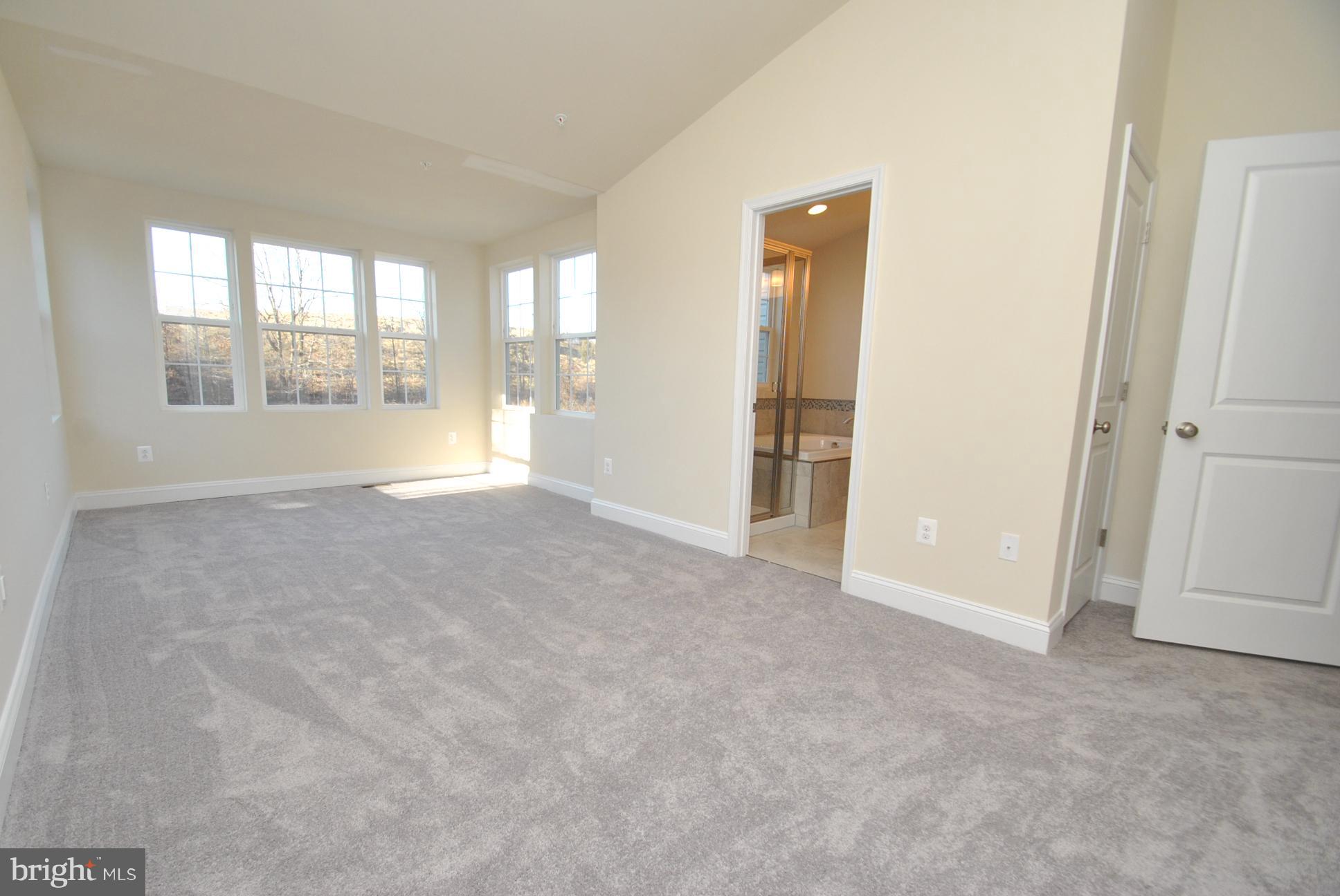 9919 Ravenhurst Road Middle River, MD 21220 - Photo 17 of 34 Gallery Image 17