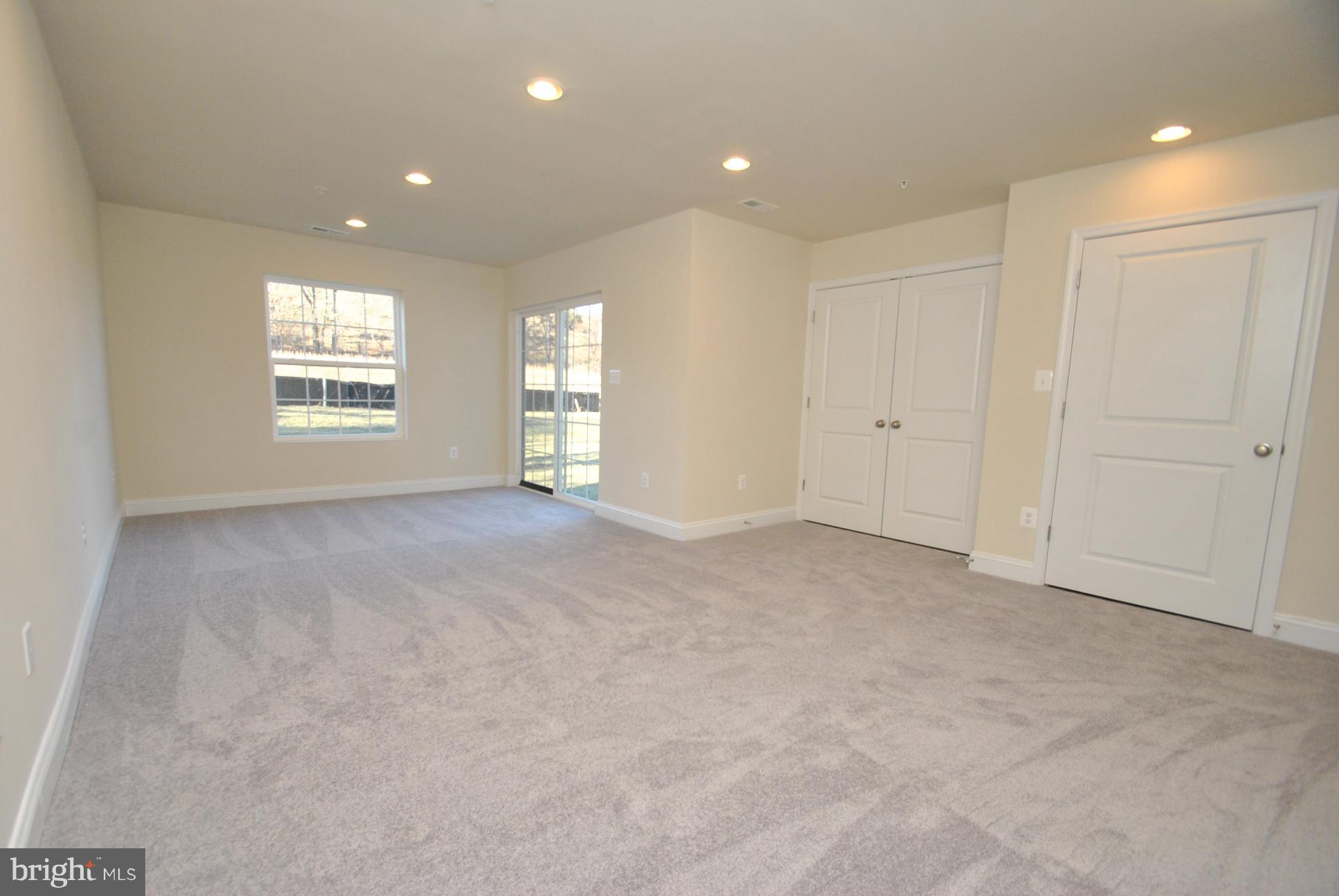 9919 Ravenhurst Road Middle River, MD 21220 - Photo 3 of 34 Gallery Image 3