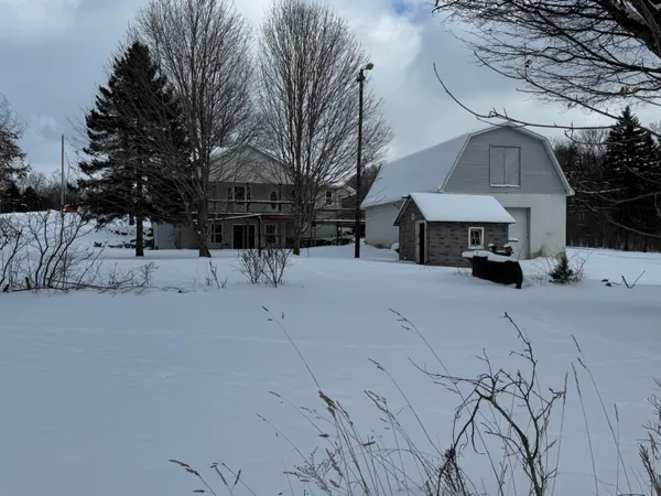 $319,900 | 10713 South 34th Street, Vicksburg, MI 49097