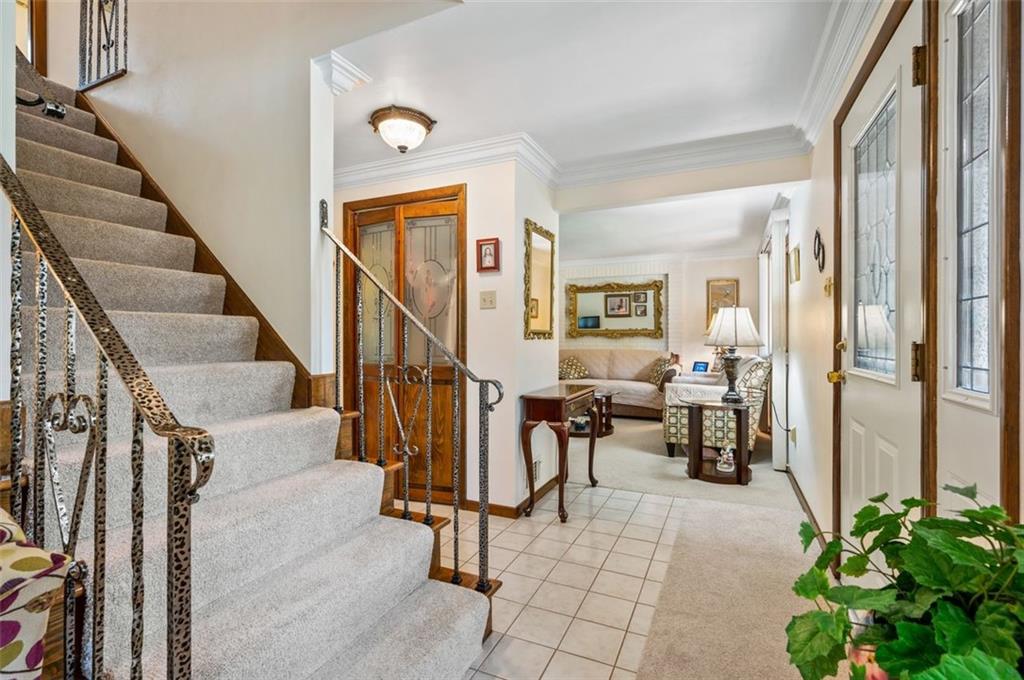 236 Philander Street Pittsburgh, PA 15218 - Photo 5 of 35 a view of entryway with livingroom and furniture