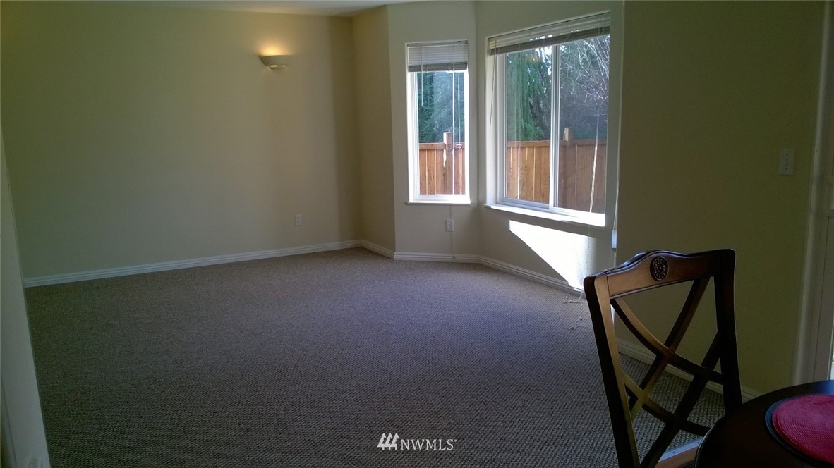 901 North Harding Road Elma, WA 98541 - Photo 6 of 22 a view of an empty room with windows