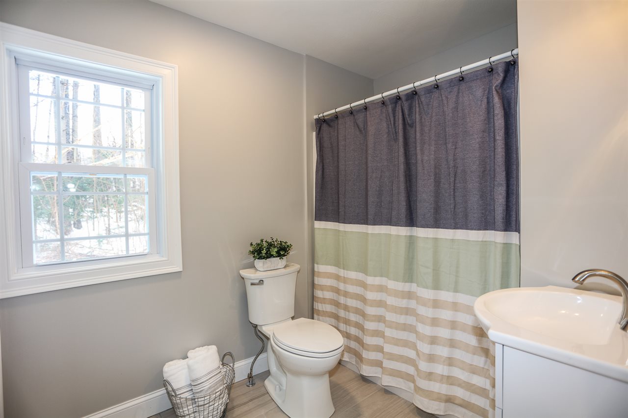 18 Benton Road Hooksett, NH 03106 - Photo 14 of 34 Gallery Image 14
