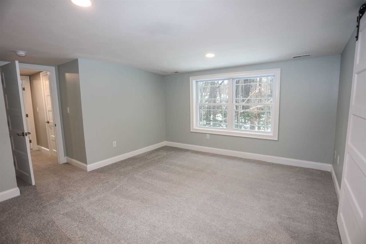 18 Benton Road Hooksett, NH 03106 - Photo 19 of 34 Gallery Image 19