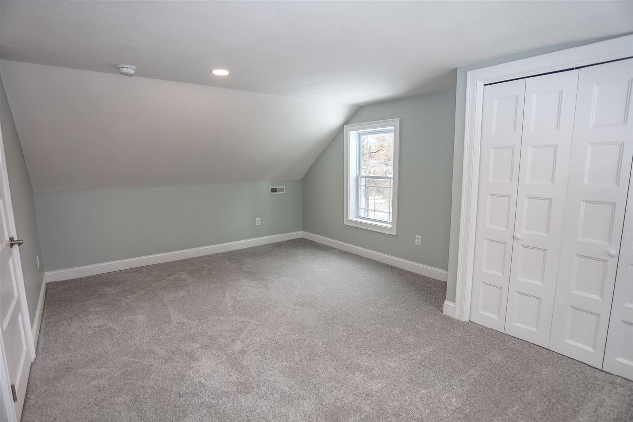 18 Benton Road Hooksett, NH 03106 - Photo 26 of 34 Gallery Image 26