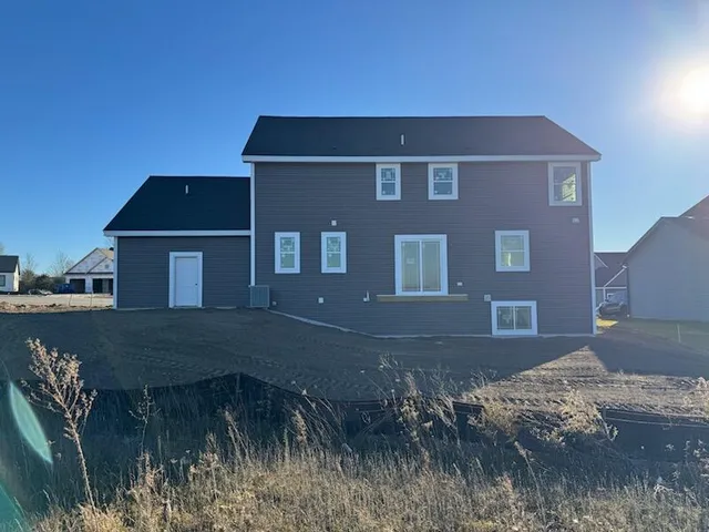 $569,990 | 1860 Arbor Vista Place, West Bend, WI 53095