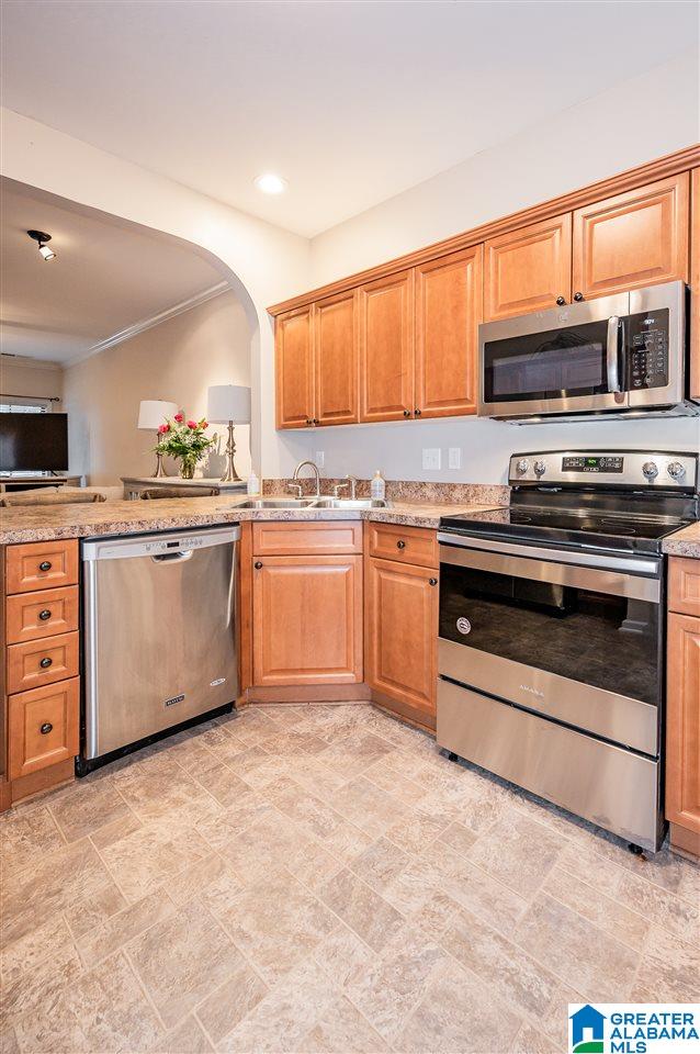 2397 Ridgemont Drive Birmingham, AL 35244 - Photo 15 of 33