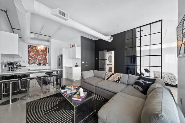 $3,300 | 10 Southwest South River Drive, Unit 1512, Miami, FL 33130