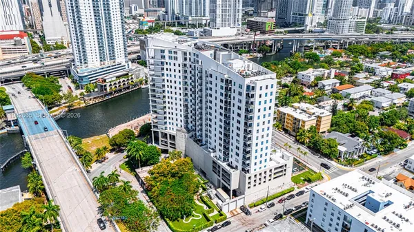 $3,300 | 10 Southwest South River Drive, Unit 1512, Miami, FL 33130