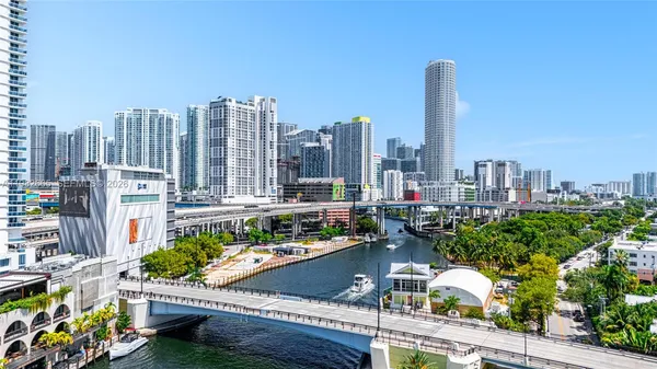 $3,300 | 10 Southwest South River Drive, Unit 1512, Miami, FL 33130