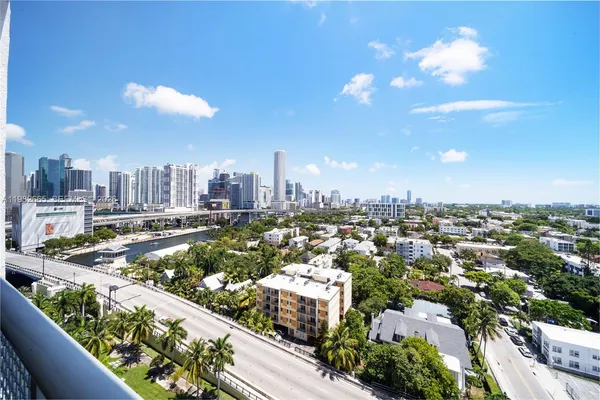 $3,300 | 10 Southwest South River Drive, Unit 1512, Miami, FL 33130