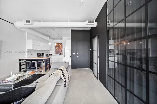 $3,300 | 10 Southwest South River Drive, Unit 1512, Miami, FL 33130