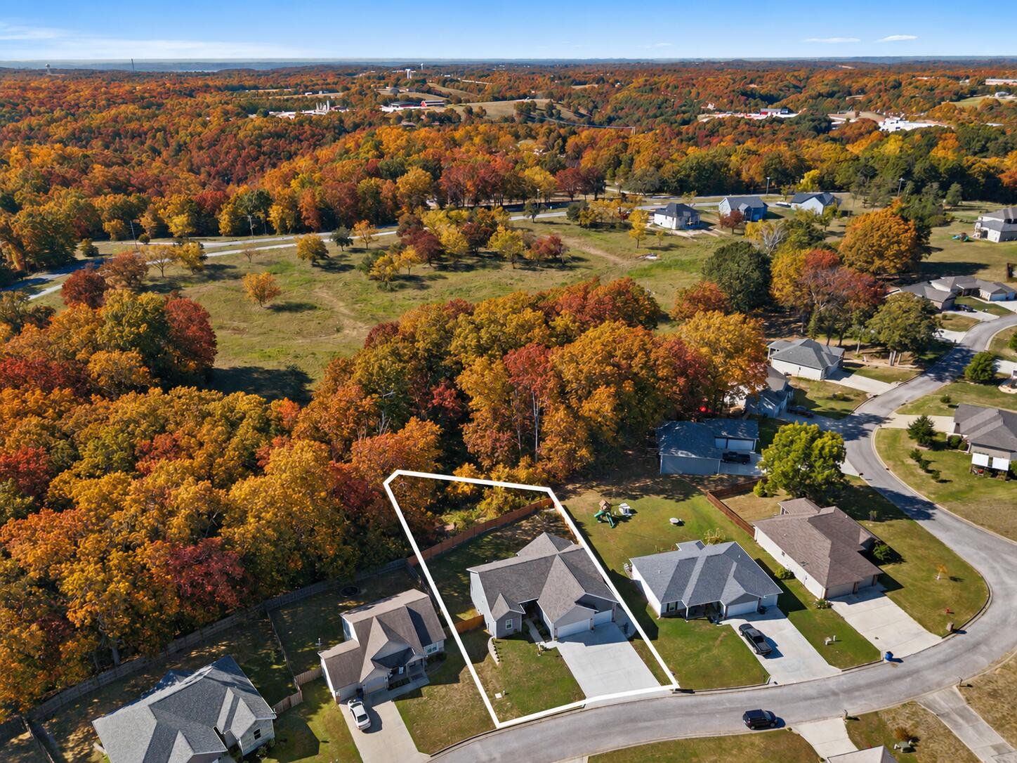 49 East Pine Lane Reeds Spring, MO 65737 - Photo 3 of 67 49-E-Pine-Ln-Home-Reeds-Spring