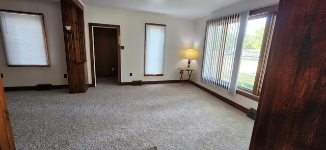 $189,900 | 724 Broadway Avenue, Sterling, IL 61081