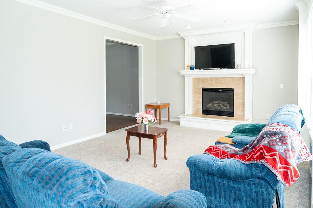 21715 West 96th Street Lenexa, KS 66220 - Photo 4 of 27