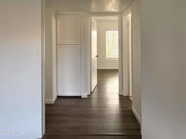 $2,200 | 16811 North 32nd Avenue, Phoenix, AZ 85053