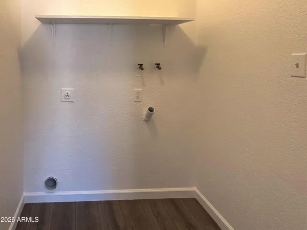$2,200 | 16811 North 32nd Avenue, Phoenix, AZ 85053
