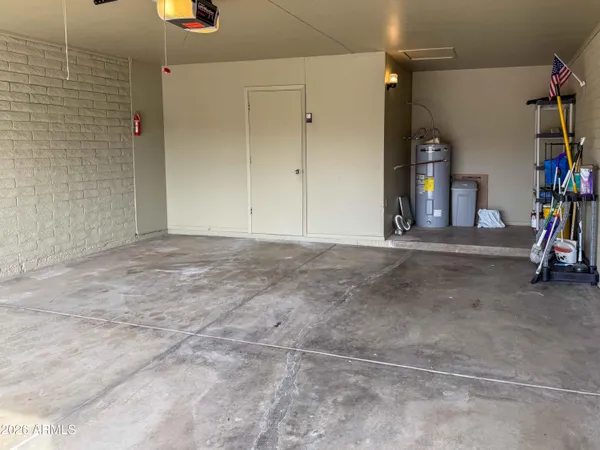 $2,200 | 16811 North 32nd Avenue, Phoenix, AZ 85053