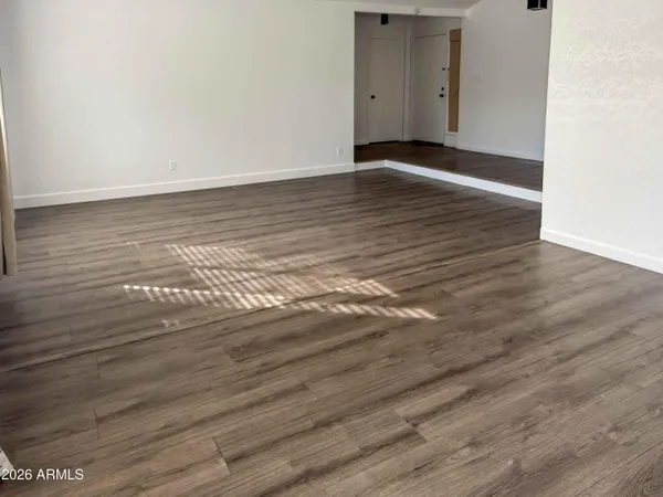 $2,200 | 16811 North 32nd Avenue, Phoenix, AZ 85053