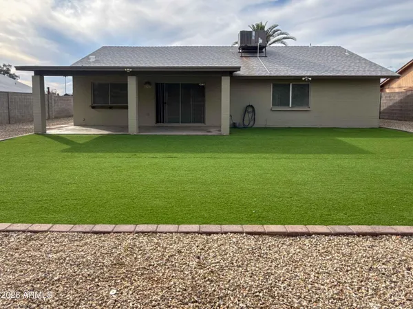 $2,200 | 16811 North 32nd Avenue, Phoenix, AZ 85053