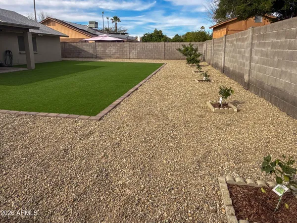 $2,200 | 16811 North 32nd Avenue, Phoenix, AZ 85053
