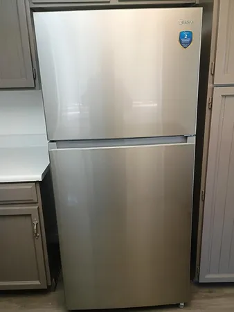 $2,200 | 16811 North 32nd Avenue, Phoenix, AZ 85053