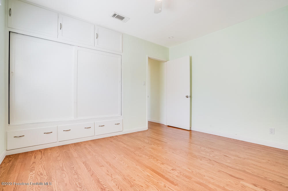 10340 Whitegate Avenue Sunland, CA 91040 - Photo 19 of 27 a view of an empty room