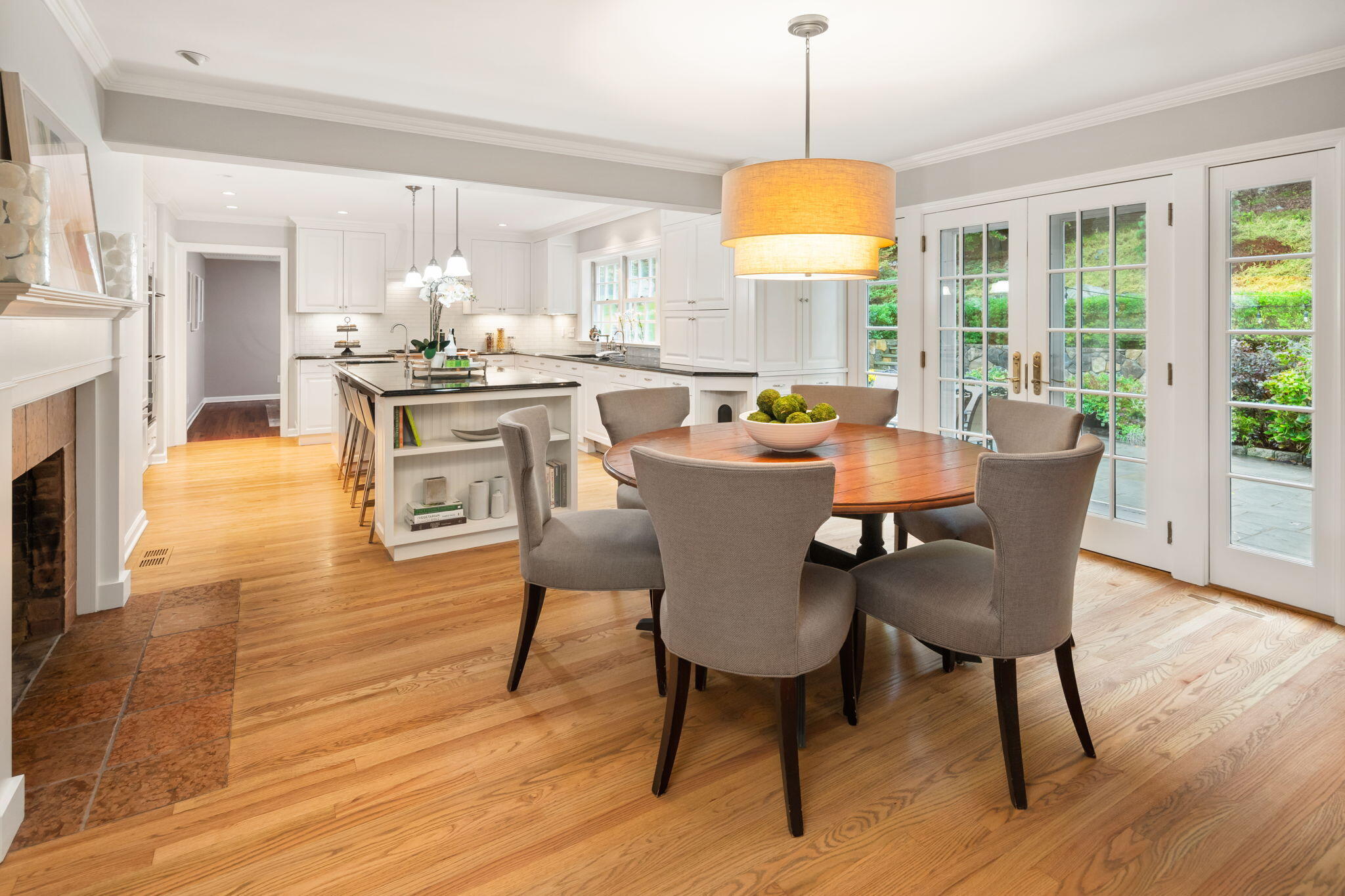 578 Valley Road New Canaan, CT 06840 - Photo 14 of 42 72-web-or-mls-DSC02786