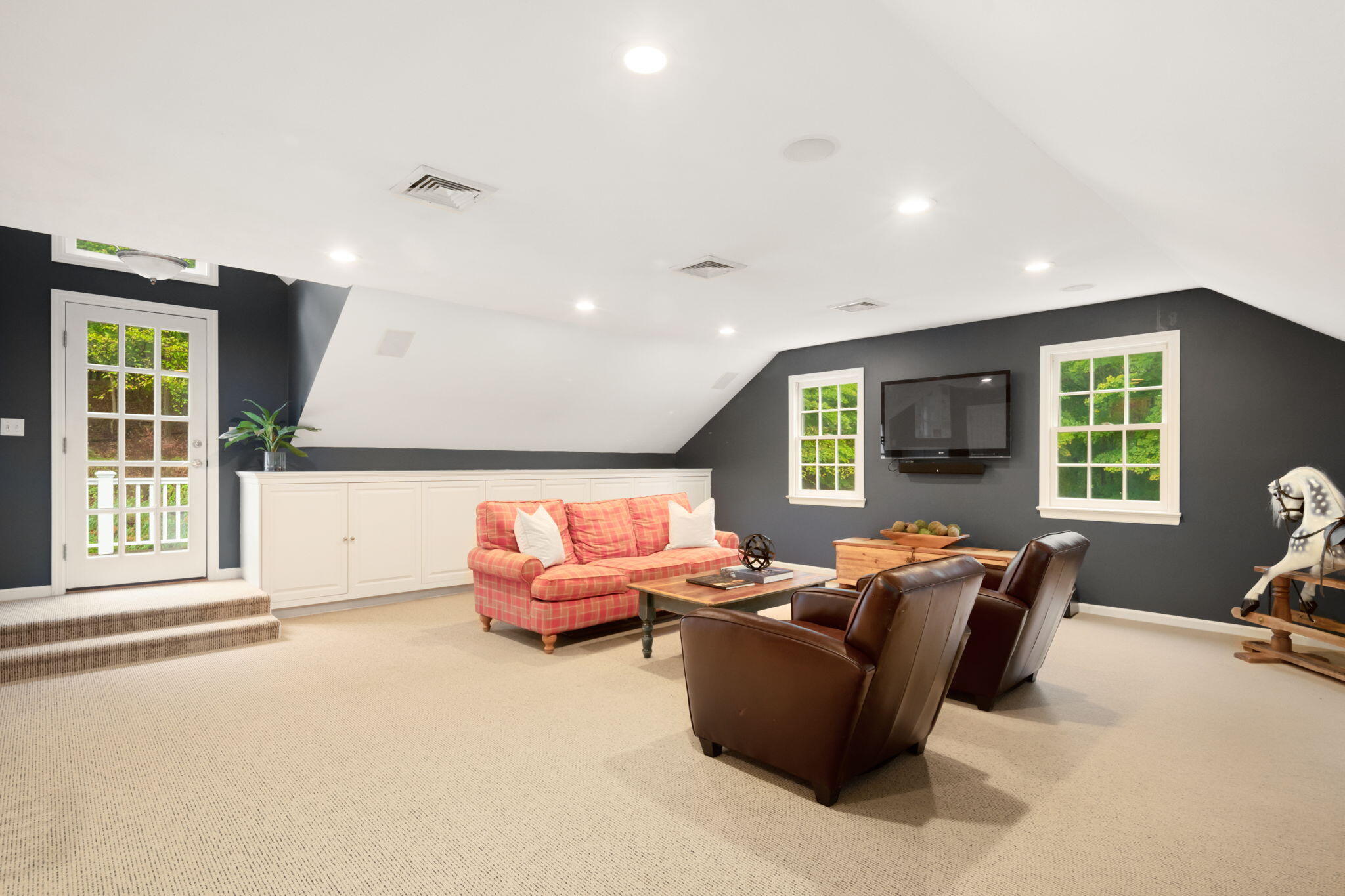 578 Valley Road New Canaan, CT 06840 - Photo 32 of 42 79-web-or-mls-DSC02843