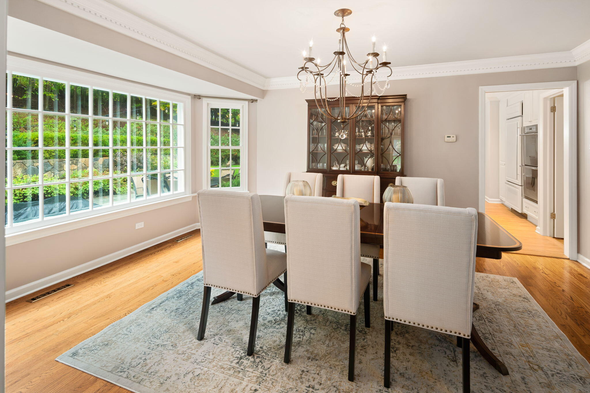 578 Valley Road New Canaan, CT 06840 - Photo 8 of 42 60-web-or-mls-DSC02714