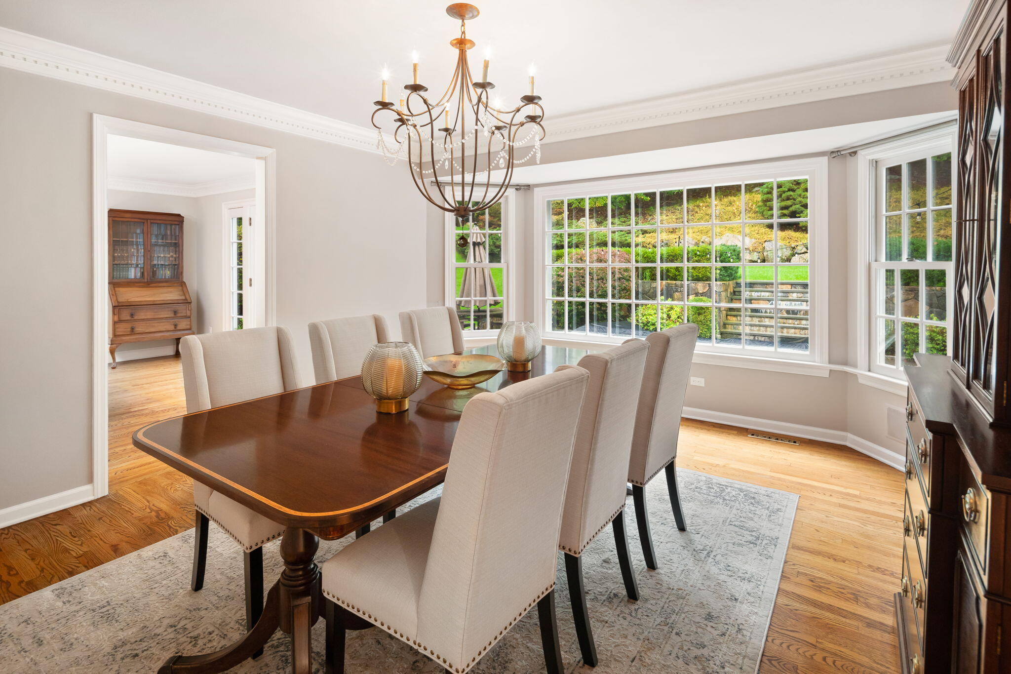 578 Valley Road New Canaan, CT 06840 - Photo 9 of 42 61-web-or-mls-DSC02723