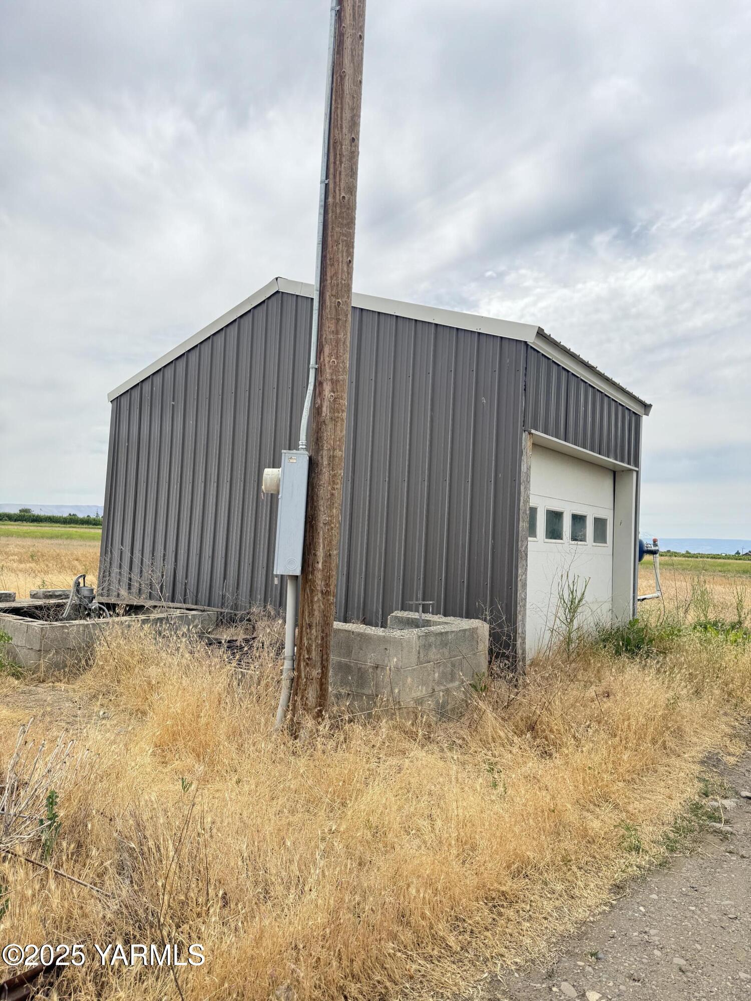 Nka Nka Ashue Road Wapato, WA 98951 - Photo 8 of 21 IMG_4642