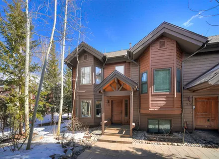 a view of outdoor space with green space