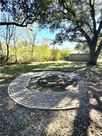 $1,500 | 402 Emmett Street, Bryan, TX 77802