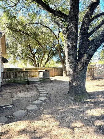 $1,500 | 402 Emmett Street, Bryan, TX 77802