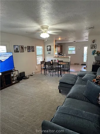 $1,500 | 402 Emmett Street, Bryan, TX 77802