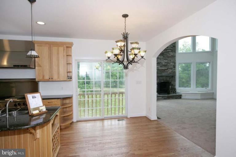 6620 Sundown Road Gaithersburg, MD 20882 - Photo 15 of 26 Dining Area