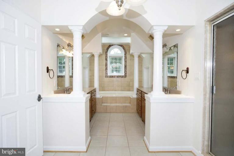 6620 Sundown Road Gaithersburg, MD 20882 - Photo 26 of 26 Master Bath #2
