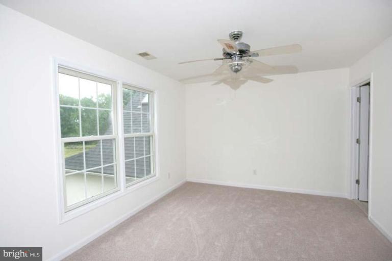 6620 Sundown Road Gaithersburg, MD 20882 - Photo 9 of 26 Bedroom #3