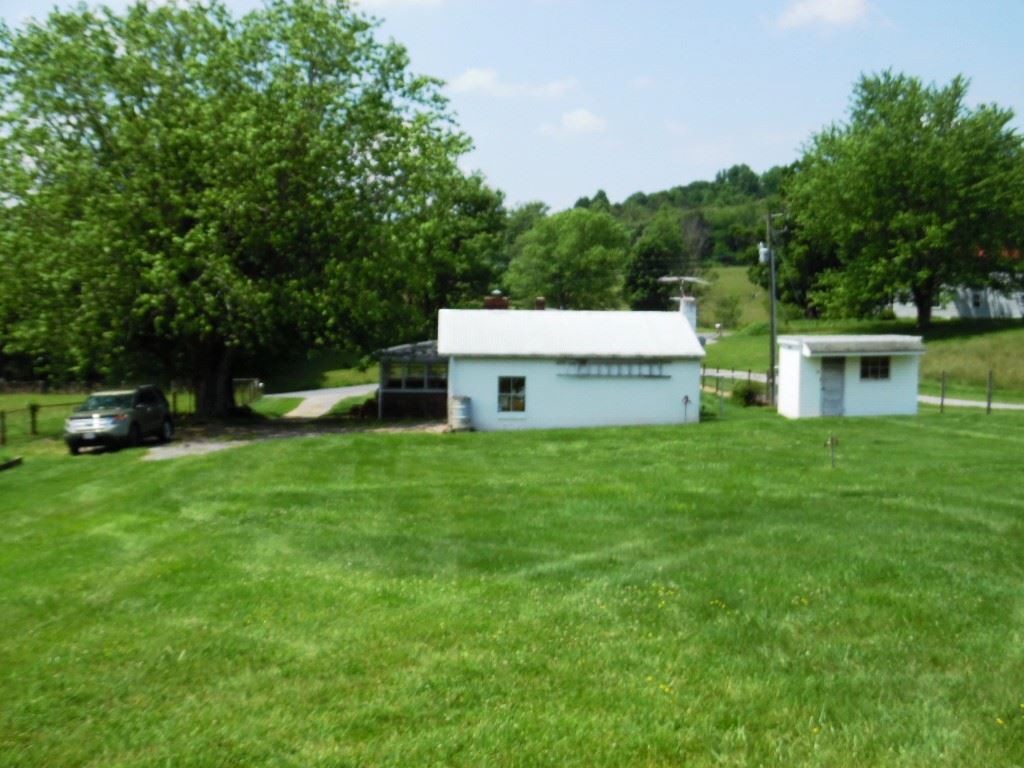 976 Decatur Road Fairfield, VA 24435 - Photo 3 of 15 Gallery Image 3