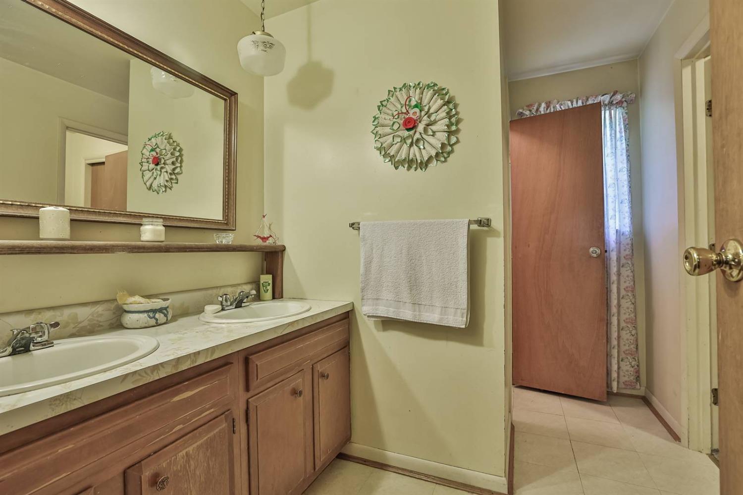 11291 Hanover Road Forest Park, OH 45240 - Photo 27 of 42
