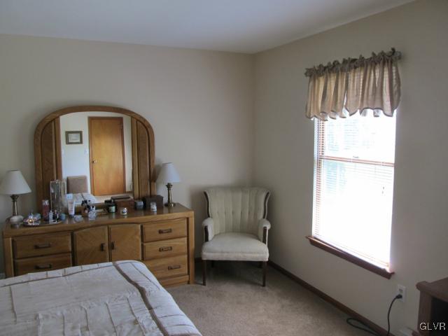 797 Briarstone Road Bethlehem, PA 18017 - Photo 10 of 12 Gallery Image 10