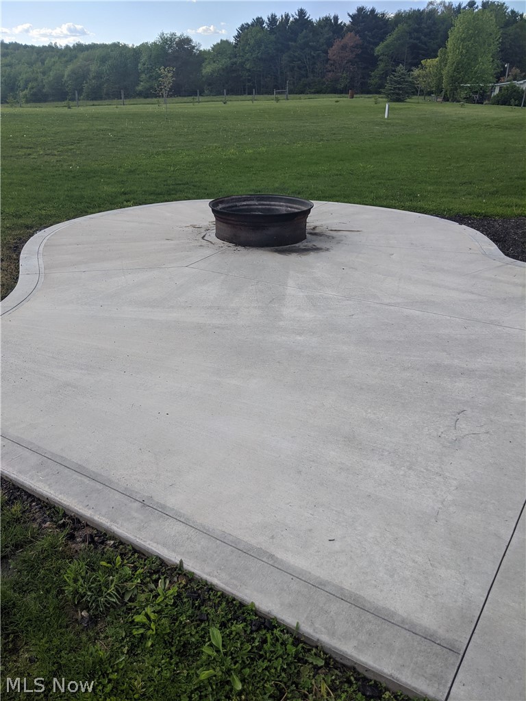 4860 Hardy Ridge Road Northwest Dundee, OH 44624 - Photo 3 of 35 Gallery Image 3