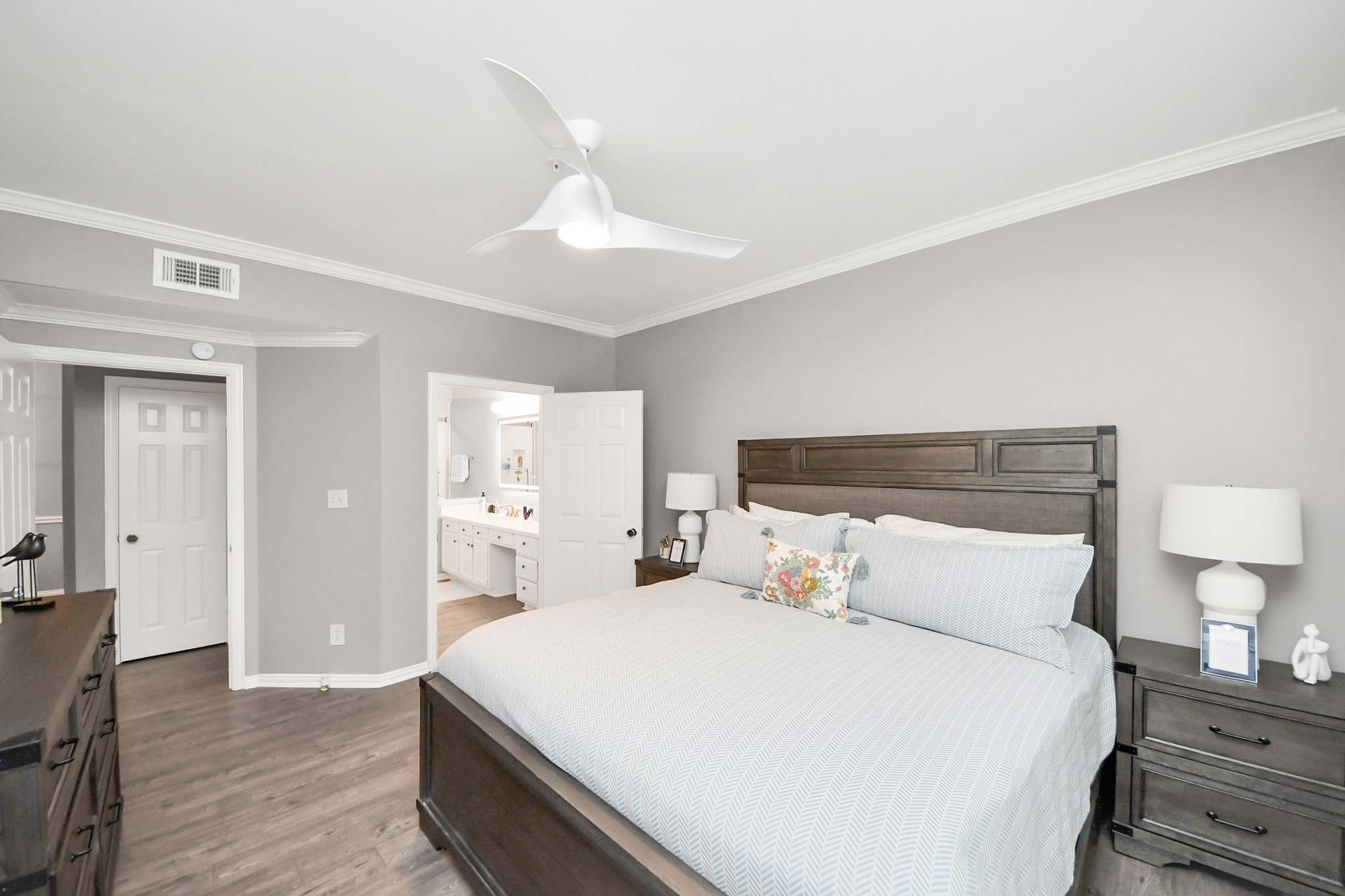 2111 Welch Street, Unit A211 Houston, TX 77019 - Photo 21 of 35