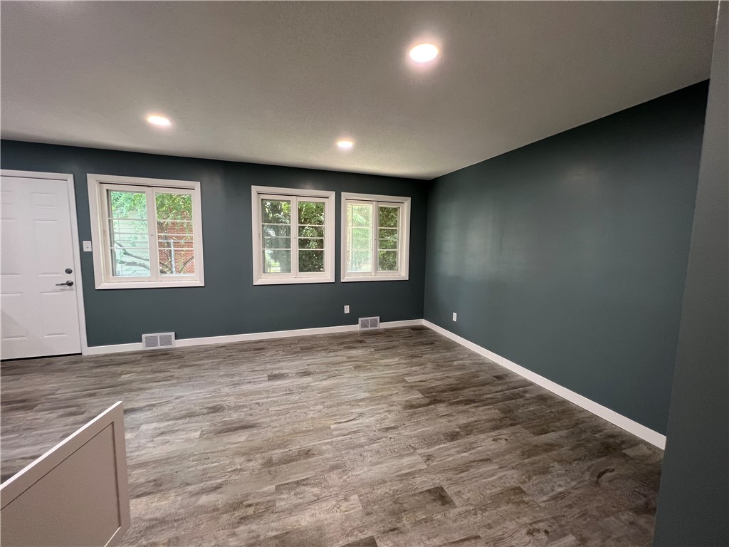 3 Ewing Place Decatur, IL 62522 - Photo 6 of 27