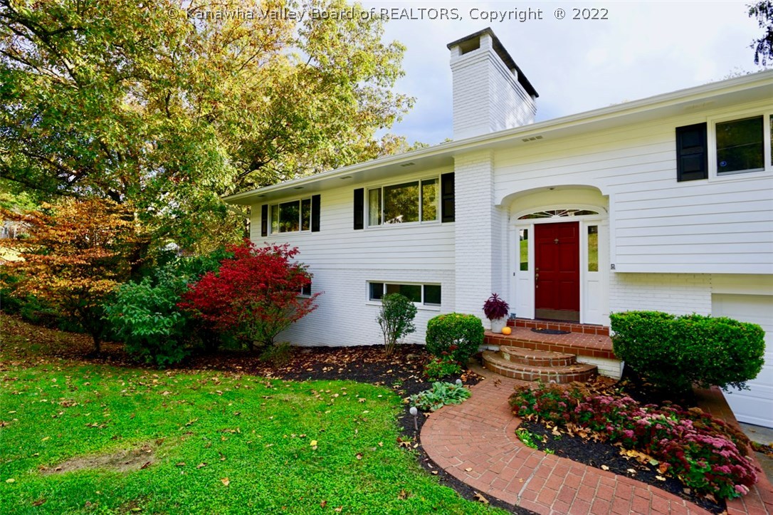 1108 Shamrock Road Charleston, WV 25314 - Photo 3 of 40 Gallery Image 3