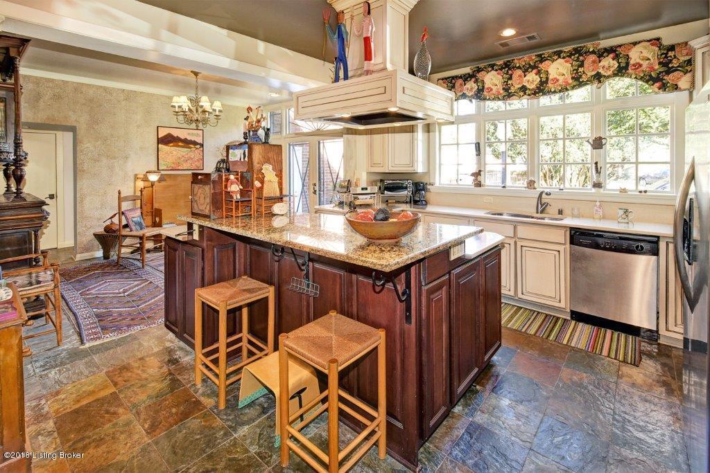 11 Totem Road Louisville, KY 40207 - Photo 23 of 56 24